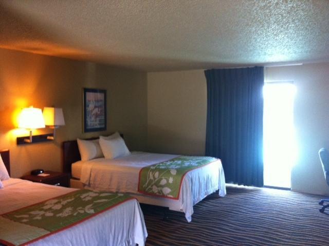 South Tacoma Suites 部屋 写真